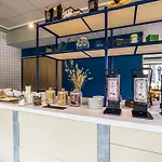 Ibis Budget Porte Du Luxembourg Hotel 2*