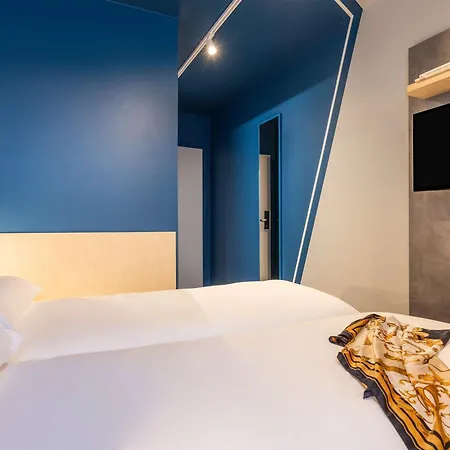 Ibis Budget Porte Du Luxembourg Hotel 2*