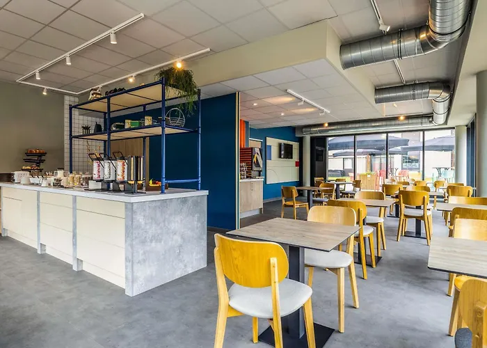 Ibis Budget Porte Du Luxembourg Hotel 2*